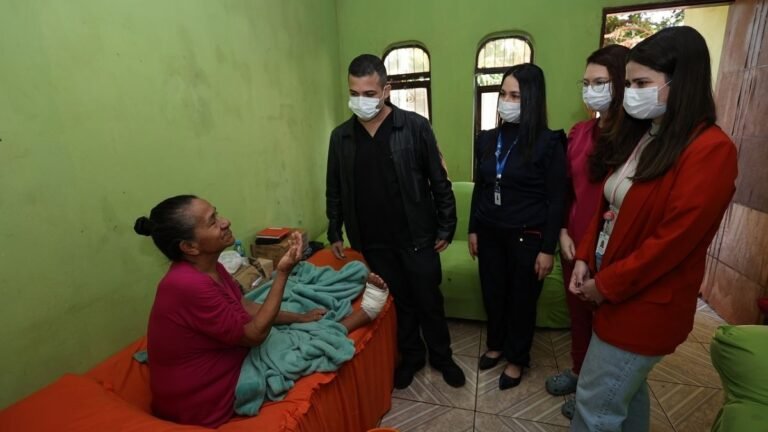 Prefeitura amplia serviços e equipe médica já realiza 220 atendimentos na casa de pacientes
