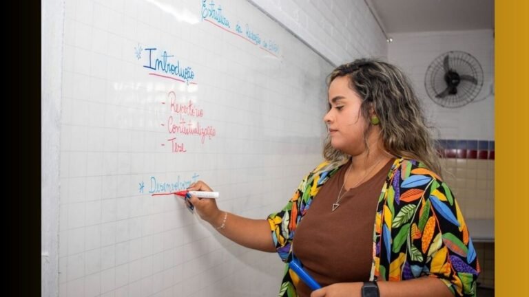 Prefeitura abre processo seletivo para contratação de professores temporários