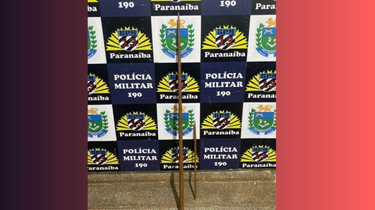 Homem agride companheira com taco de sinuca; vítima grita por socorro