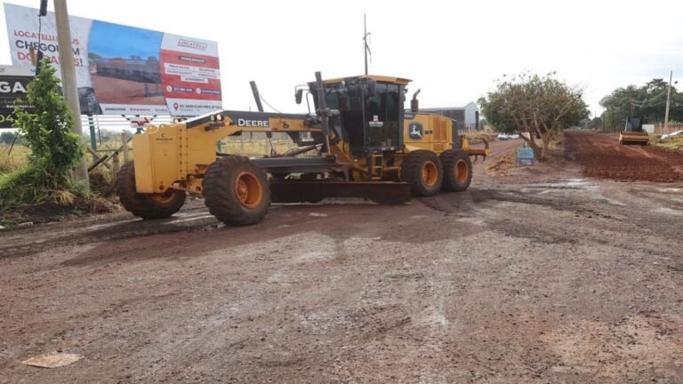 Prefeitura de Dourados inicia cascalhamento das ruas da Sitioca Ouro Fino
