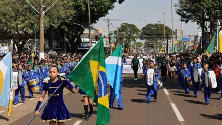 Fotos – Pela 1ª vez, 100% das escolas municipais e Ceims desfilam no 7 de Setembro