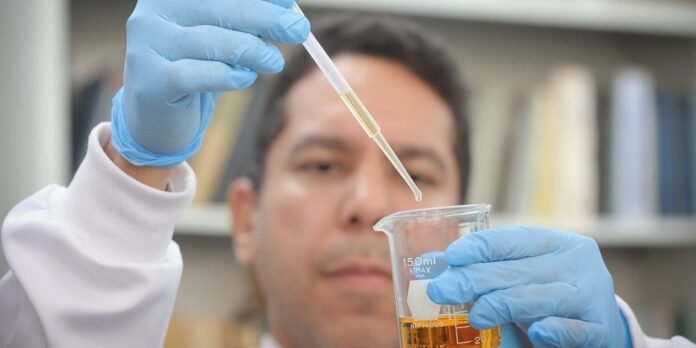 1761348517_sao_paulo_cria_protocolo_para_detectar_metanol_em_bebidas.jpg