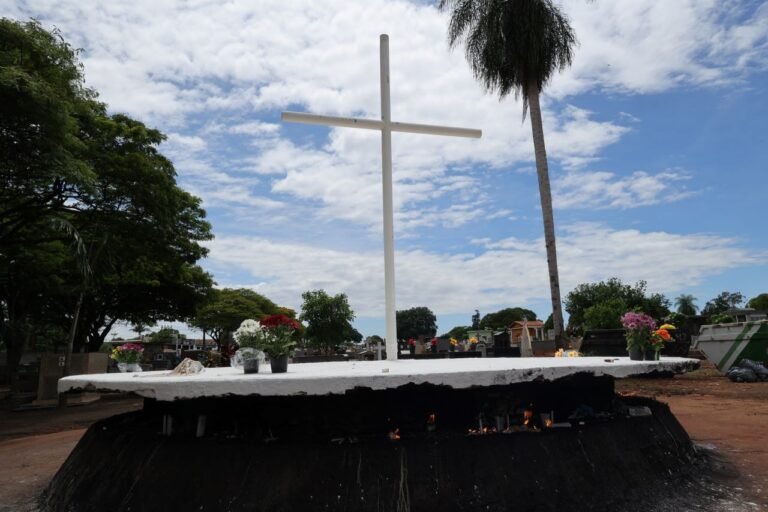 Prefeitura organiza cemitérios e espera receber 35 mil visitantes no Dia de Finados