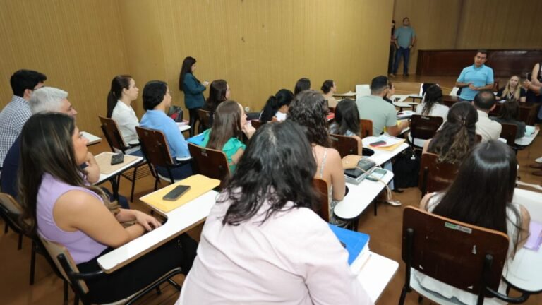 Prefeitura empossa mais de 20 profissionais para reforçar a saúde pública em Dourados