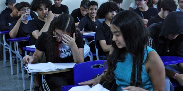 Fuvest anuncia notas de corte da primeira fase do vestibular 2026