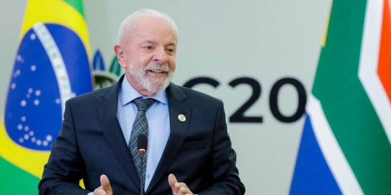 Após a COP, Lula pede debate amplo sobre combustíveis fósseis