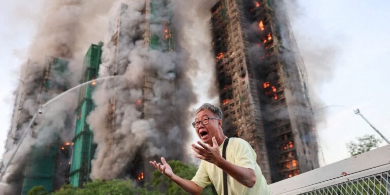 Incêndio em edifícios de Hong Kong mata pelo menos quatro pessoas