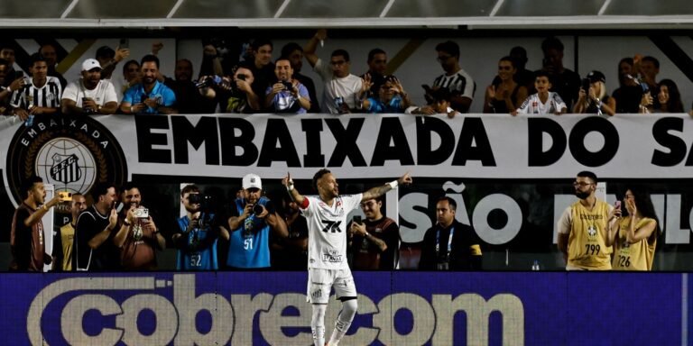 Com gol de Neymar, Santos vence e sai da zona de rebaixamento no Brasileirão