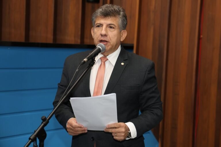 Projeto autoriza comercialização de spray para legítima defesa de mulheres