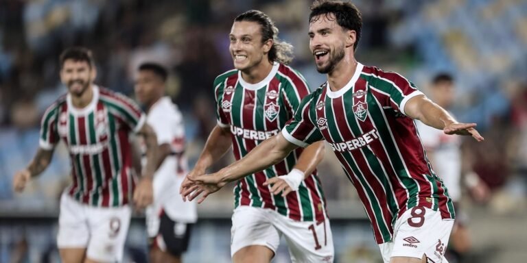 Fluminense garante vaga na Copa Libertadores com goleada sobre o São Paulo