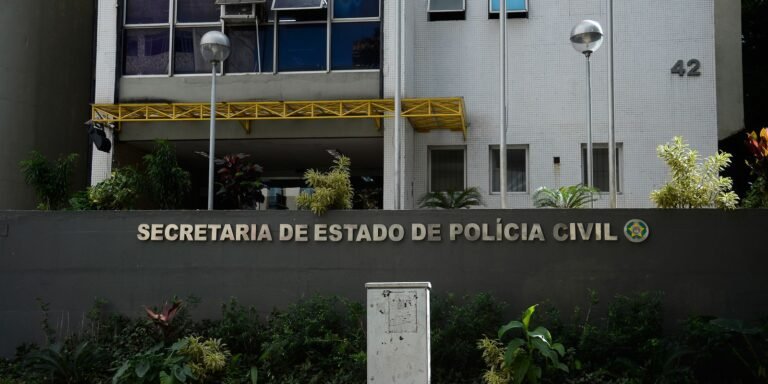 Menino é atingido na perna durante operação policial dentro de escola no Rio