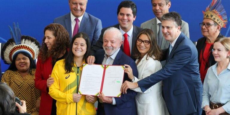 Lula envia ao Congresso projetos que criam a Unind e a UFEsporte