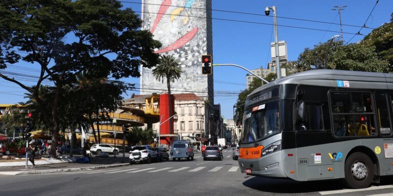 Tarifa de ônibus em São Paulo sobe para R$ 5,30, anuncia prefeitura