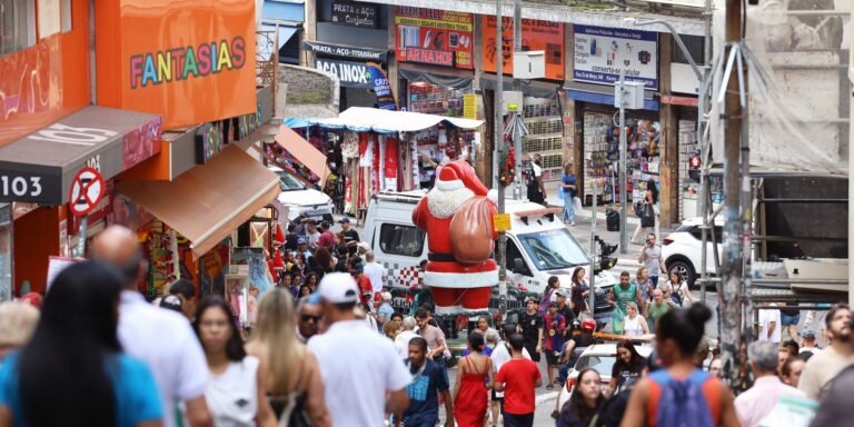 Salário mínimo para 2026 é fixado em R$ 1.621