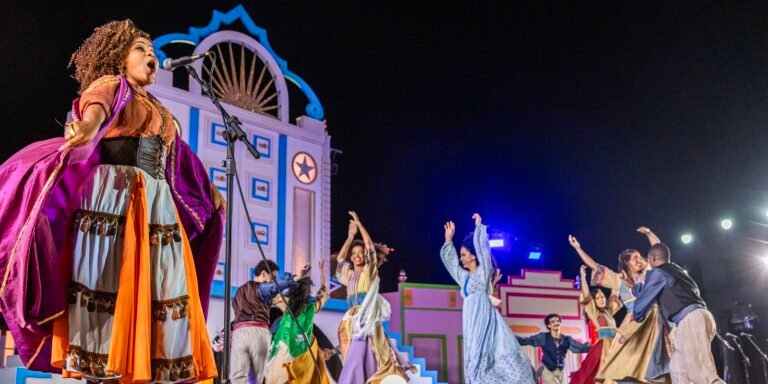 Recife acende luzes de Natal a partir deste sábado (13)