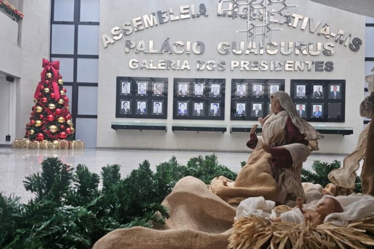Cantata de Natal na rampa da ALEMS marca a última semana do ano legislativo