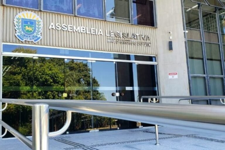 ALEMS abre concurso com 80 vagas imediatas e salários iniciais de até R$ 8 mil para níveis médio e superior
