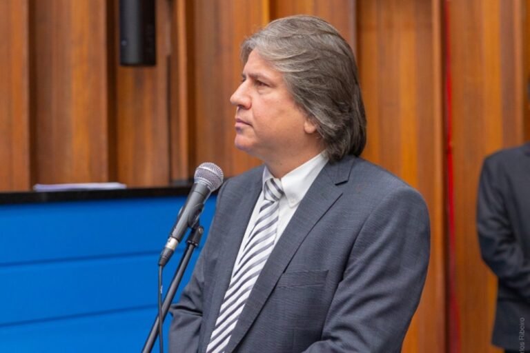 Após solicitação de Caravina, Governo do Estado reajusta valor dos plantões da Polícia Civil