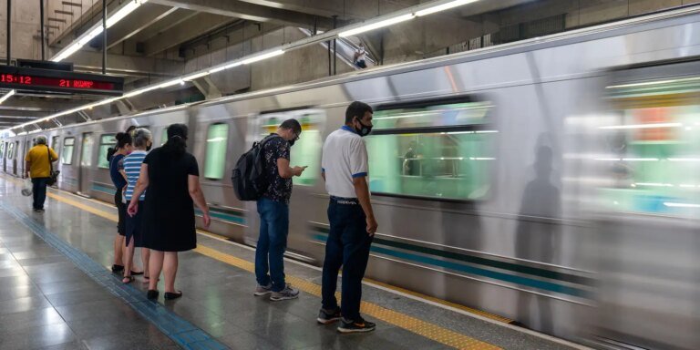 Metrô de São Paulo começa a aceitar pagamento por aproximação