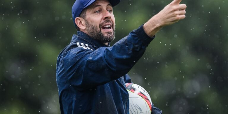 Internacional confirma a contratação do uruguaio Paulo Pezzolano
