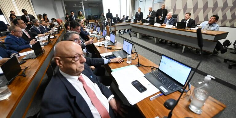 CCJ limita a quatro horas prazo para pedido de vista do PL da Dosimetria