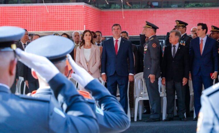 Mato Grosso do Sul amplia atuação dos Bombeiros com entrega de novas viaturas e formatura de oficiais e soldados temporários