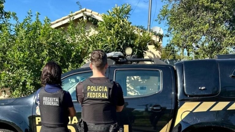 PF e Receita prendem servidora em cargo de chefia por desvio de mercadorias de alto valor