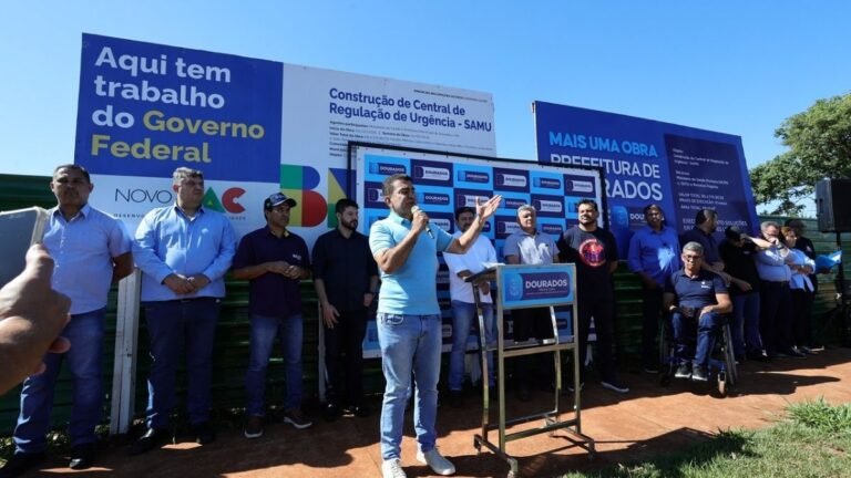 No início das obras da sede do Samu, prefeito cobra mais compromisso do Estado e da União com a saúde 