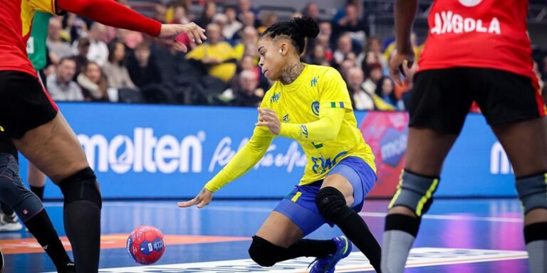 Brasil chega às quartas de final do Mundial feminino de handebol