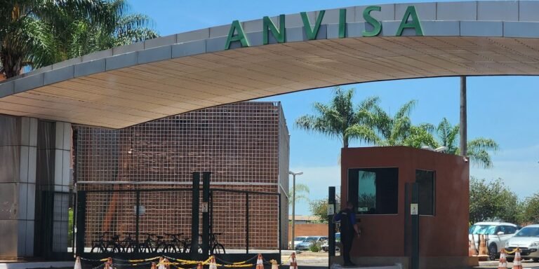 Anvisa veta produção e comercialização de suplementos irregulares