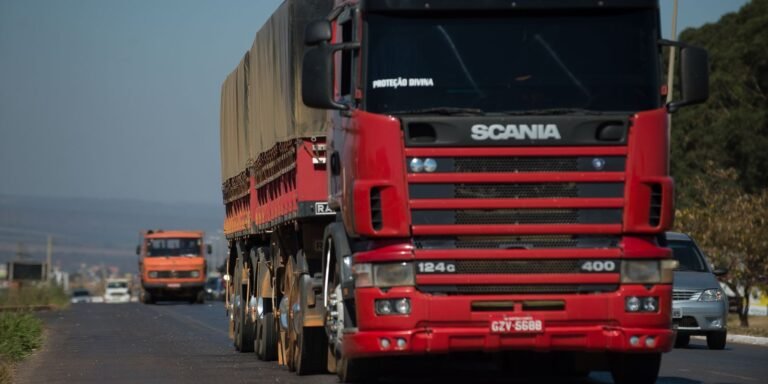 Operação Natal: PRF intensifica fiscalização nas rodovias federais