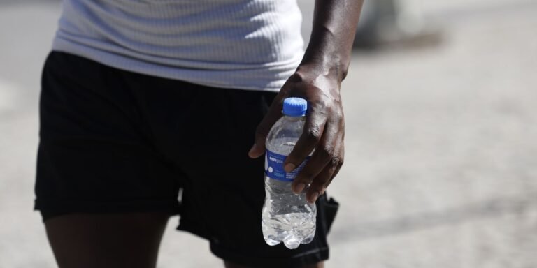 Como se proteger da onda de calor extremo: dicas práticas