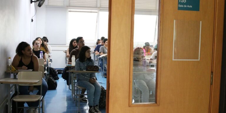 Fuvest publica relação de aprovados e locais de prova da 2ª fase