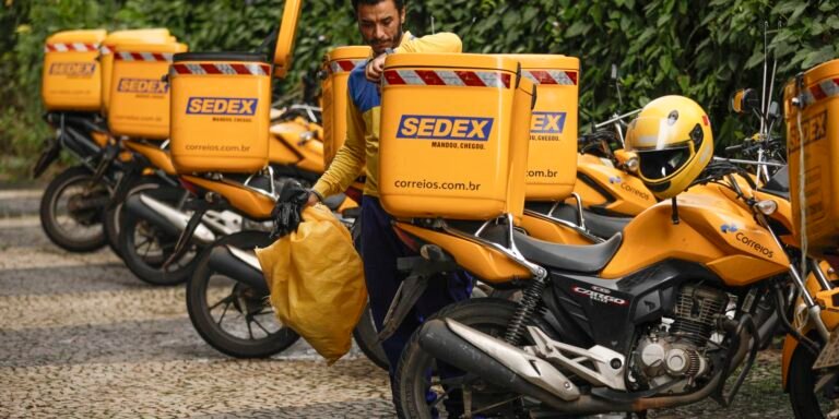 DOU publica extrato de operação de crédito de R$ 12 bilhões para os Correios