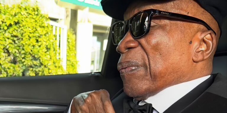 Millton Nascimento é homenageado com o título de Doutor Honoris Causa