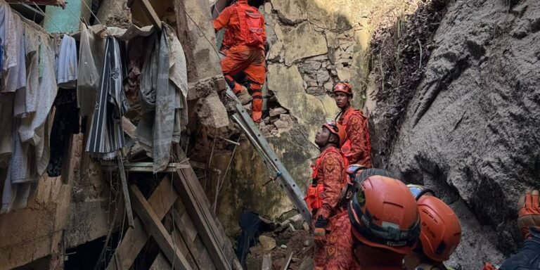 17 pessoas resgatadas após desabamento de casarão no Rio