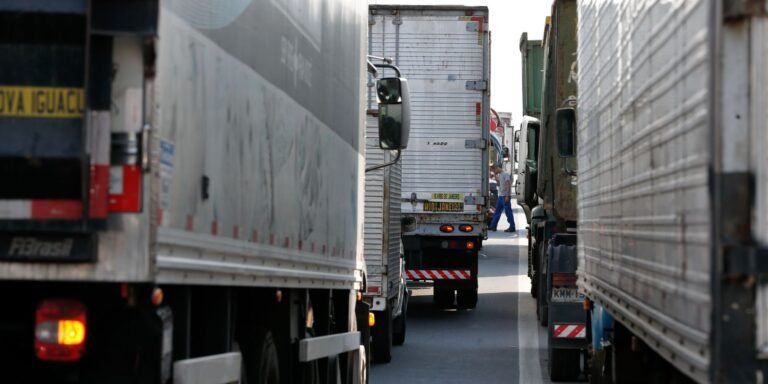 CMN regulamenta linha de R$ 6 bilhões para financiar compra de caminhões