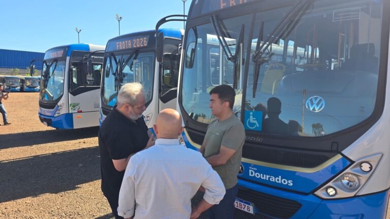 Transporte público de Dourados recebe 4 novos ônibus e amplia conforto aos usuários