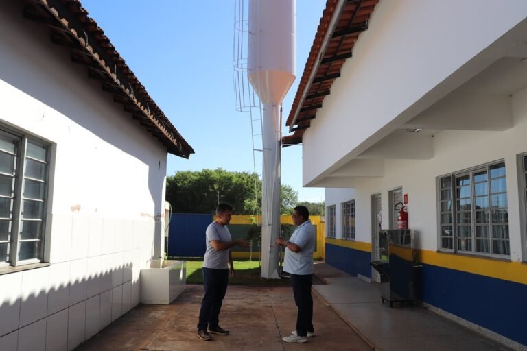 Prefeitura instala nova caixa d’água no Ceim Claudete Pereira Lima, no Jardim Clímax