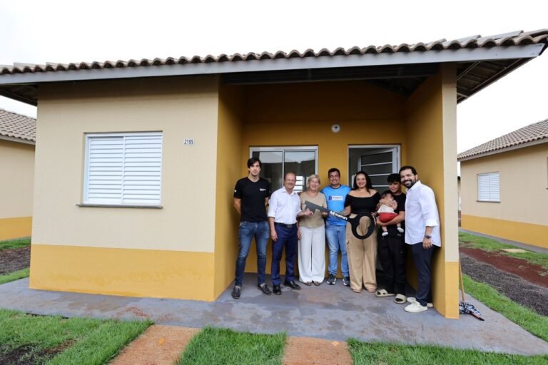 Autoridades destacam ações de redução do déficit habitacional em Dourados