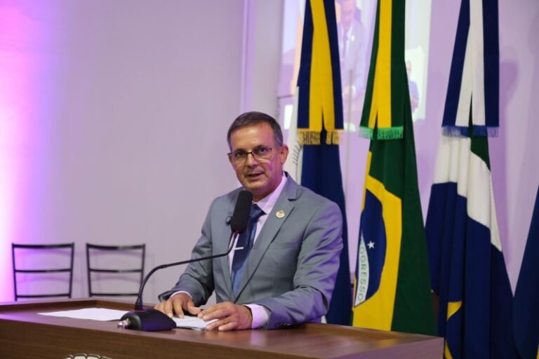 Comunidade escolar aciona vereador, e Cabral leva demandas urgentes da educação à Câmara