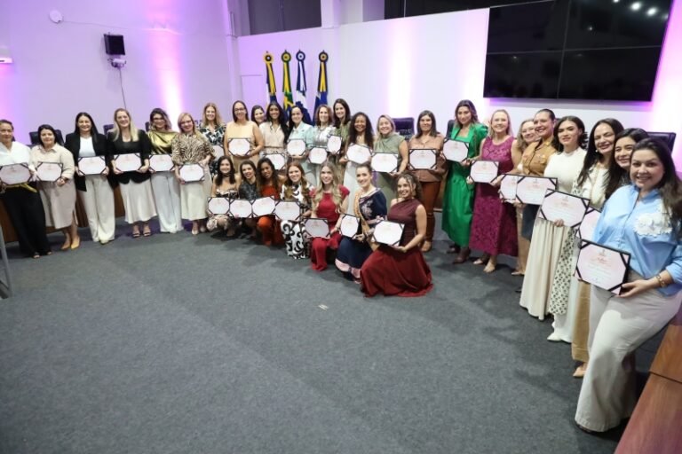 Liandra homenageia “Mulheres que Inspiram” em noite de reconhecimento e emoção na Câmara de Dourados