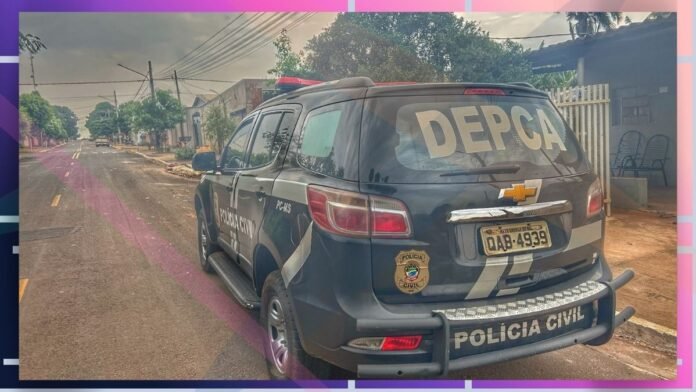 Polícia Civil SUV with DEPCA lettering on the rear window, parked on a residential street.