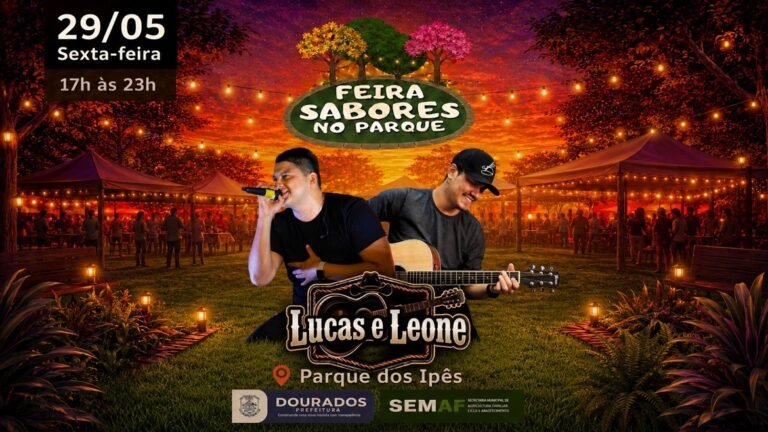 Two musicians performing at night festival 'Feira Sabores no Parque' in a park, with a 'Lucas e Leone' banner and Parque dos Ipês.