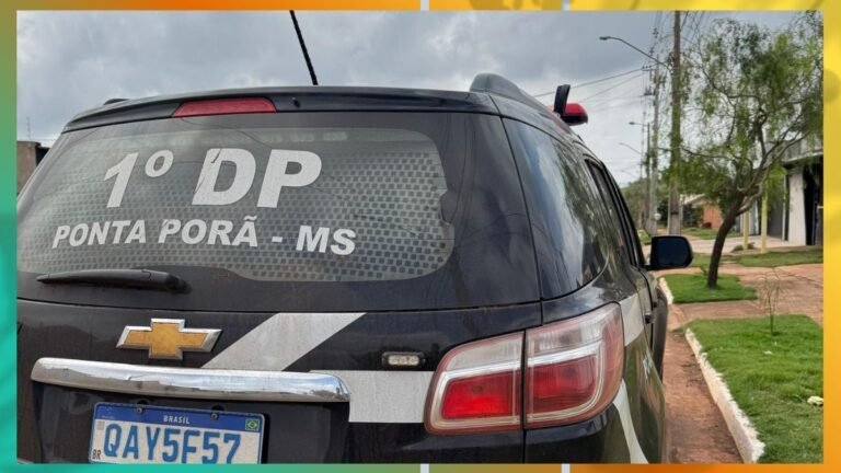 Rear view of a black Chevrolet SUV with '1º DP Ponta Porã – MS' decal on the rear window, showing a Brazilian license plate QAY5F57, parked on a residential street.