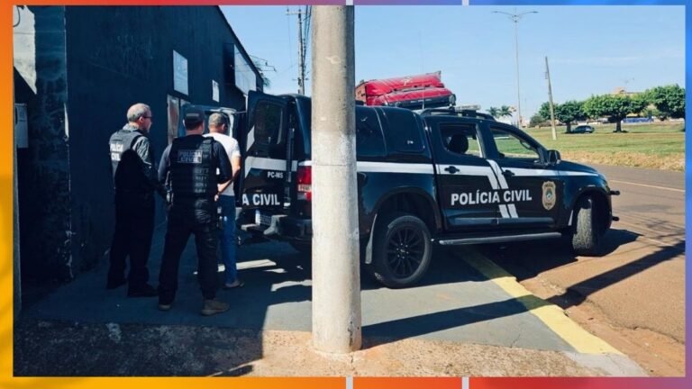 Civil Police officers stand beside a marked Polícia Civil SUV near a building on a sunny street, discussing at the rear of the vehicle.