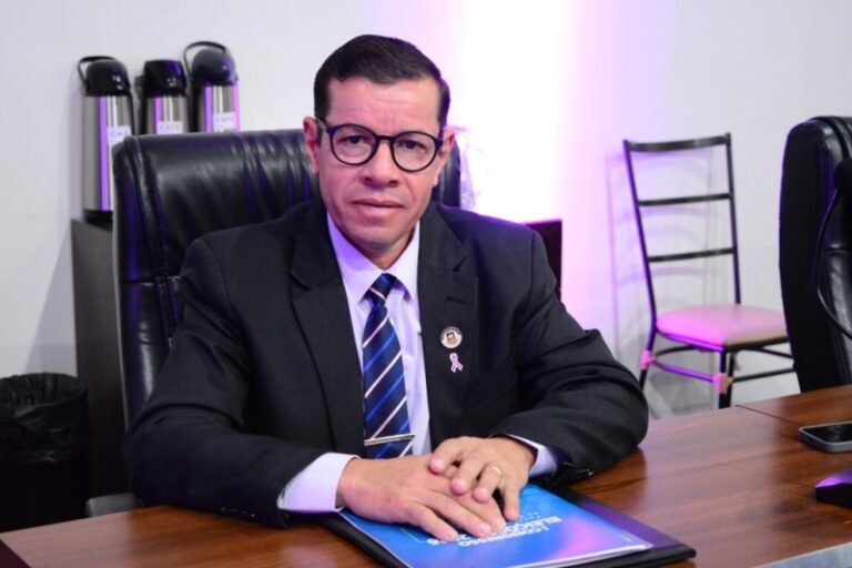 Pedro Pepa solicita asfalto e drenagem em trecho da rua 20 de Dezembro