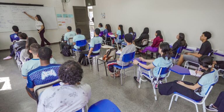 DF suspenderá aulas às sextas-feiras que antecedem as eleições