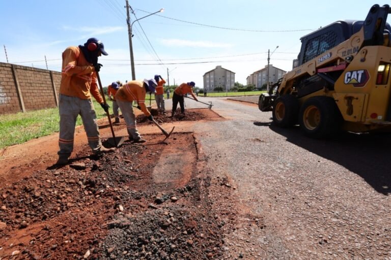 Período chuvoso atrapalha operações de tapa-buracos e início de recapeamentos