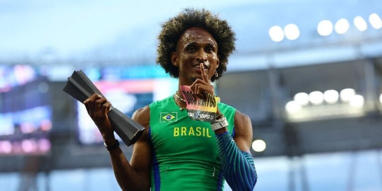 Alison dos Santos conquista o título do Ultimate 2026